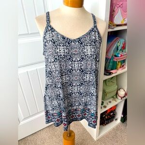 Torrid tribal tank